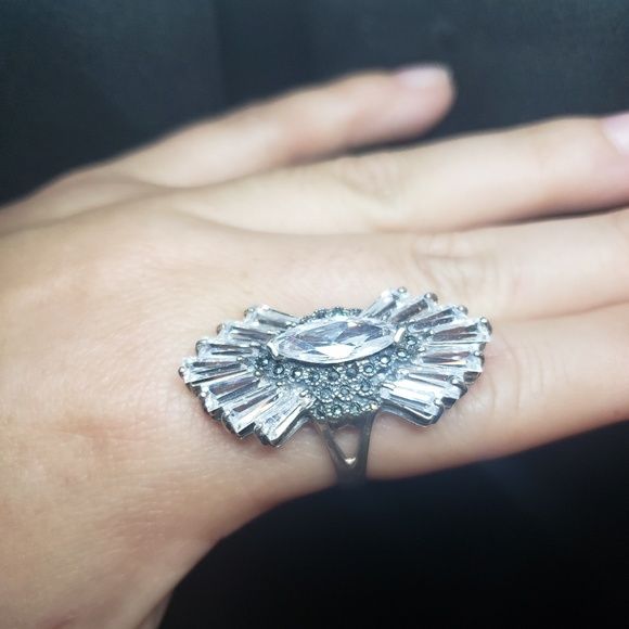 CZ silver cocktail ring - Picture 2 of 3